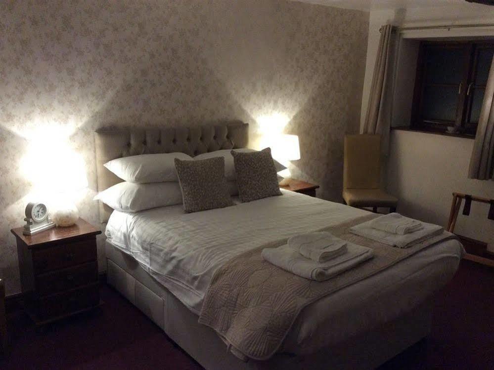 The Talbot Inn Much Wenlock Ngoại thất bức ảnh