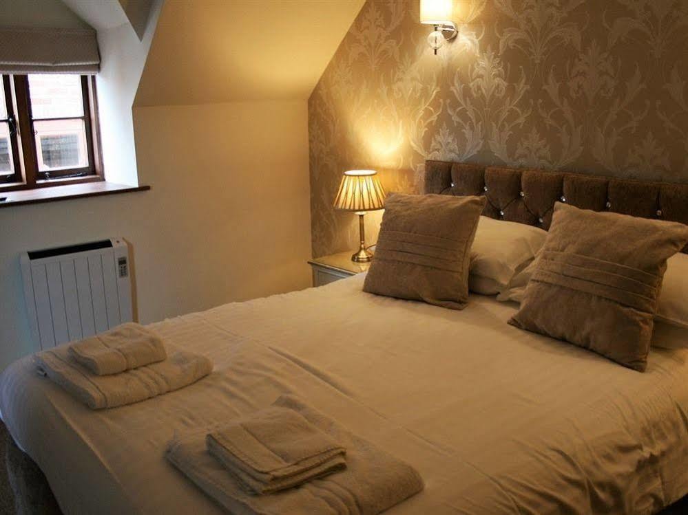 The Talbot Inn Much Wenlock Ngoại thất bức ảnh