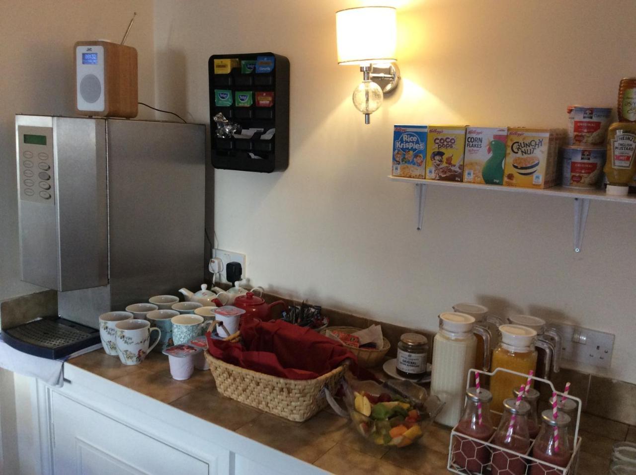The Talbot Inn Much Wenlock Ngoại thất bức ảnh