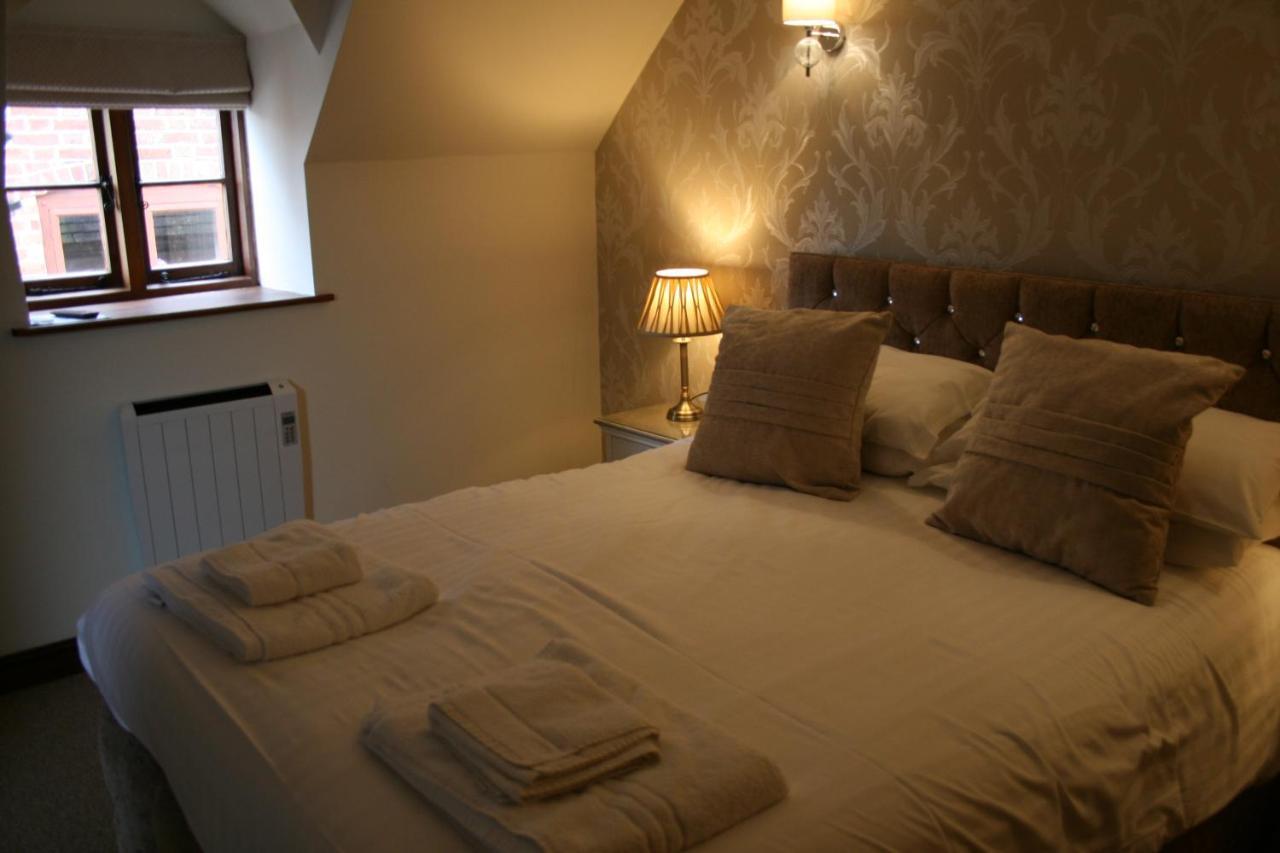 The Talbot Inn Much Wenlock Ngoại thất bức ảnh